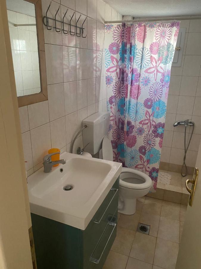 Kelesi Apartments Nea Kallikrateia Esterno foto