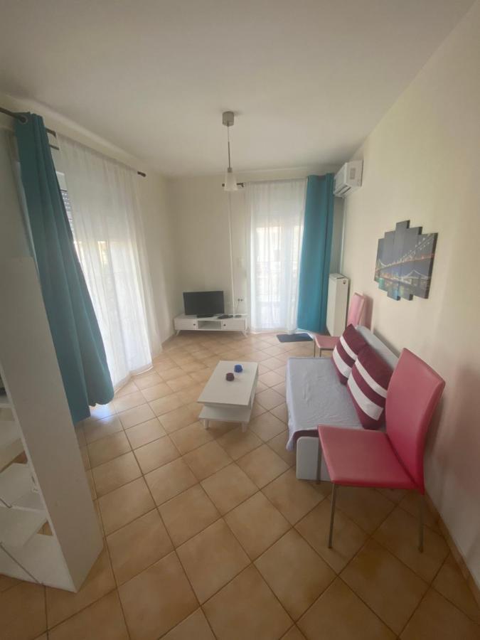 Kelesi Apartments Nea Kallikrateia Esterno foto
