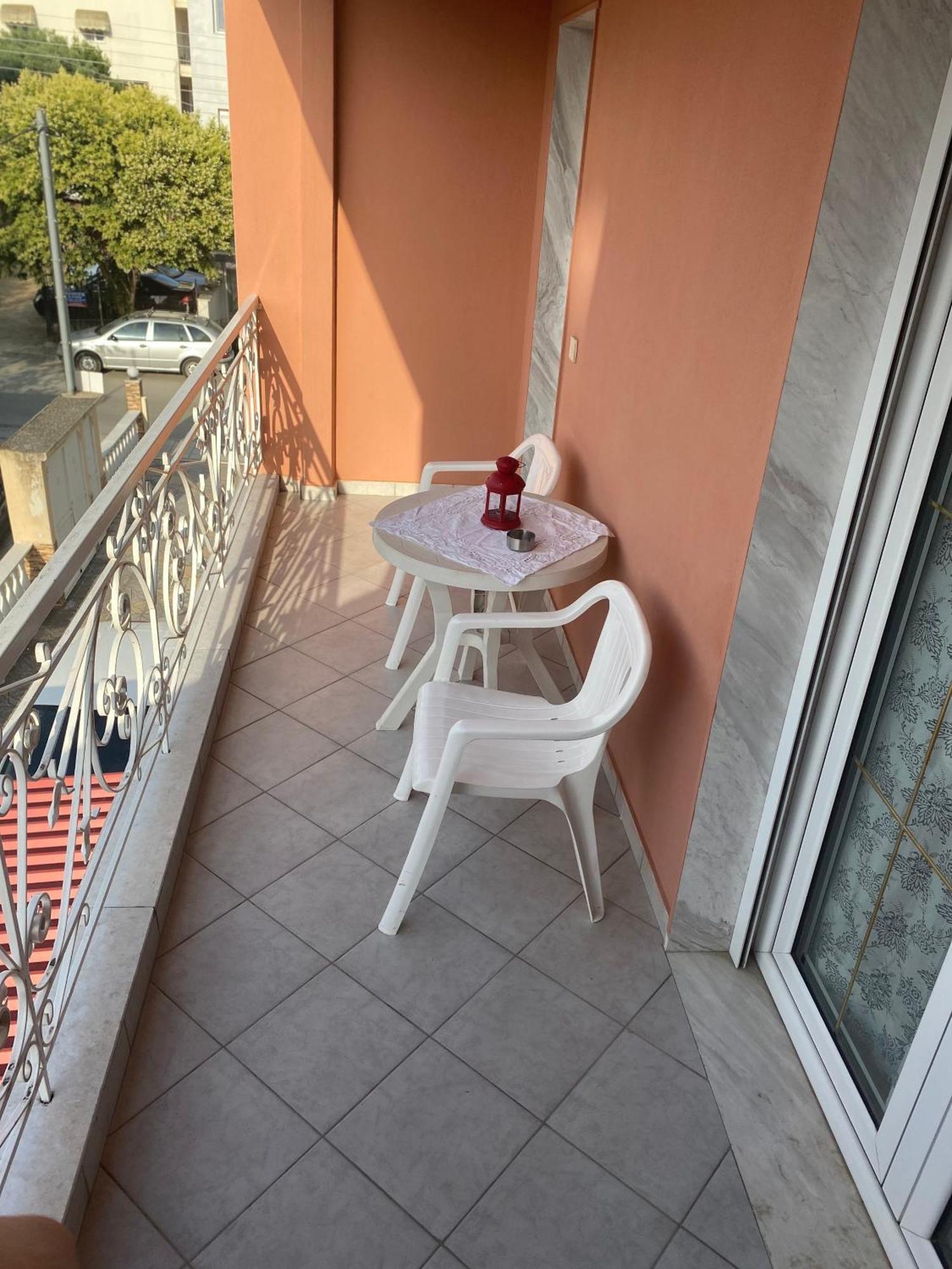 Kelesi Apartments Nea Kallikrateia Esterno foto